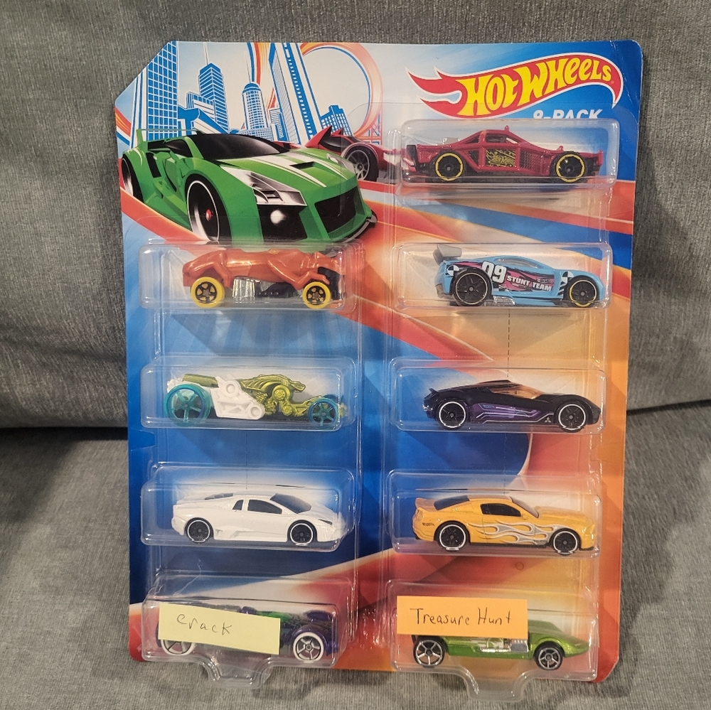 Hot Wheels Treasure Hunt 2007 9 Pack one treasure hunt included